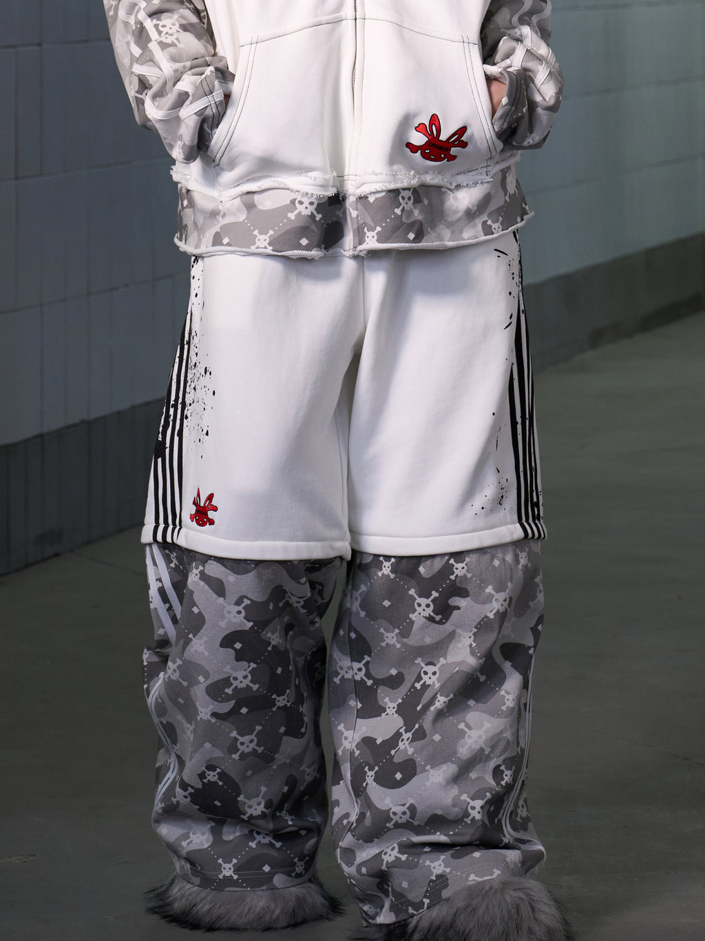 TWO WAY SPORTY BUNNY SWEAT PANTS