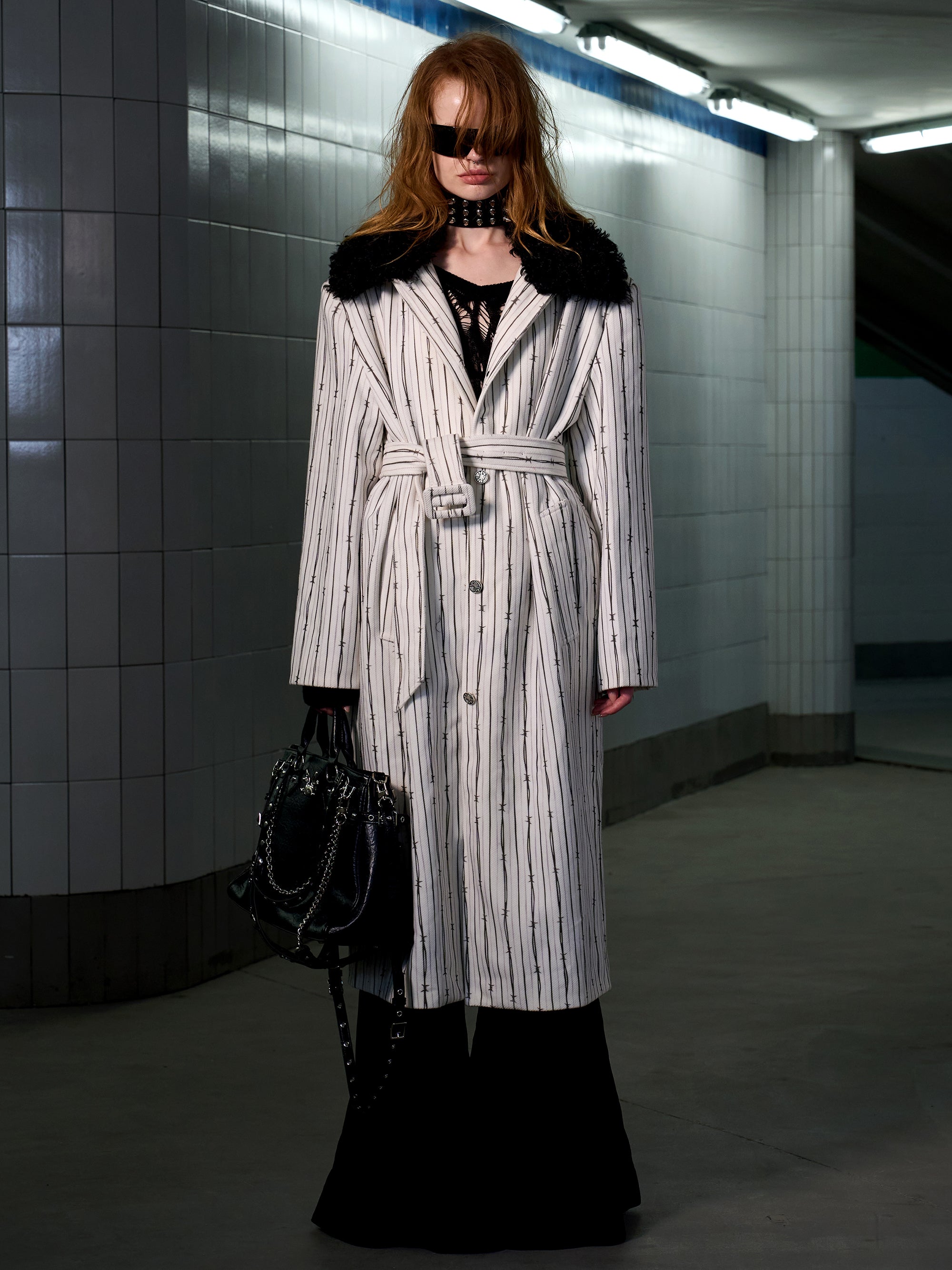 THORN-STRIPED PATCH-FUR COLLAR COAT