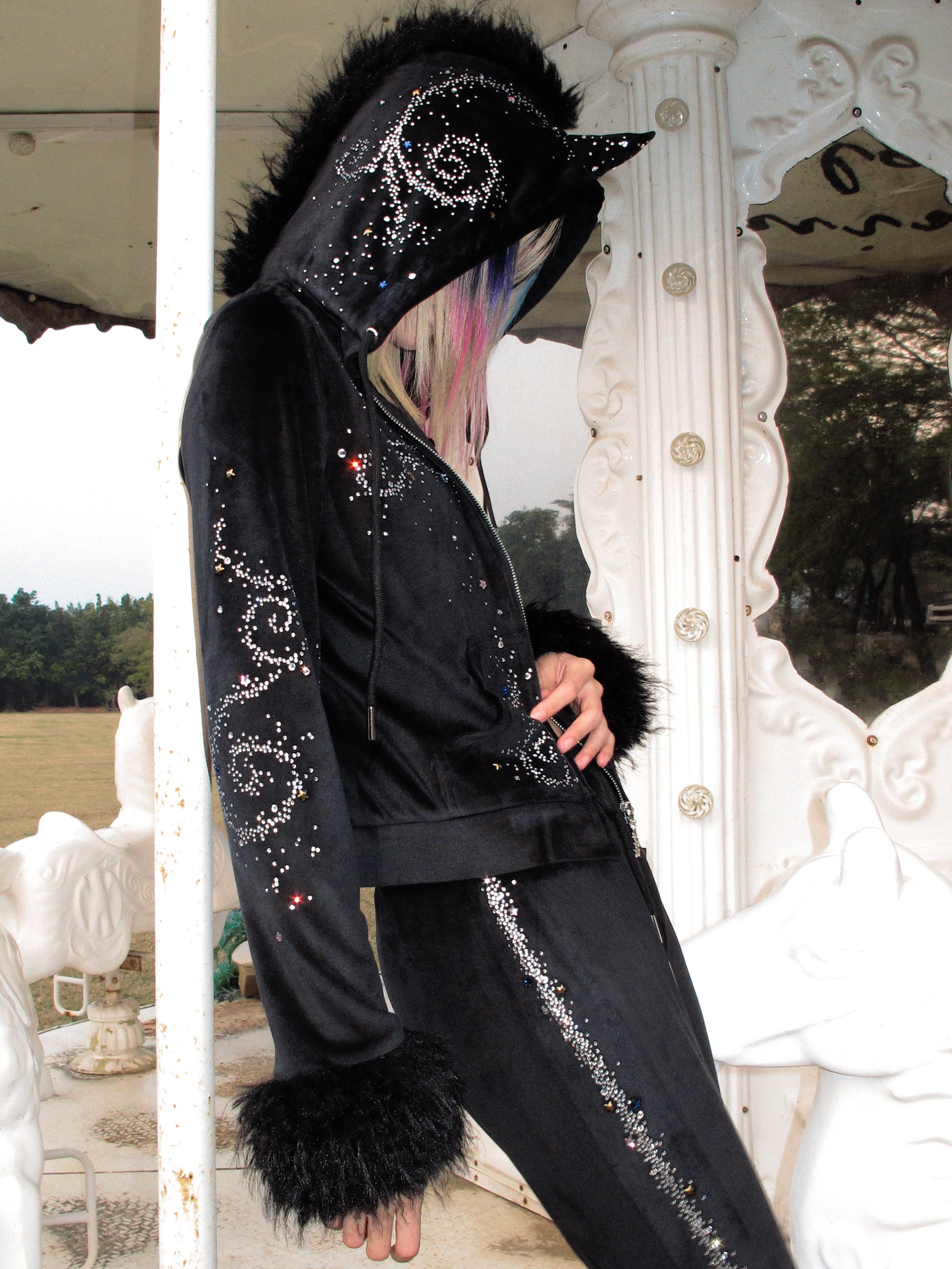 UNICOIN VELVET HOODIE