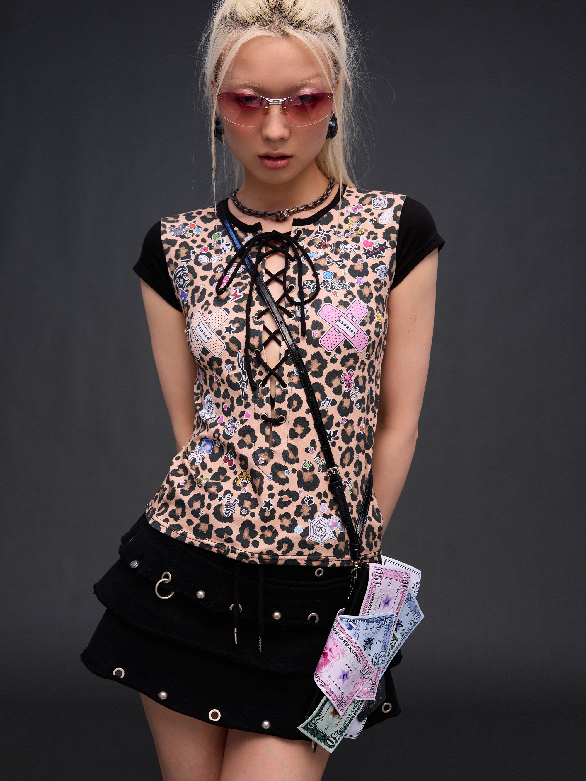 STICKER TIE-UP BABY TEE