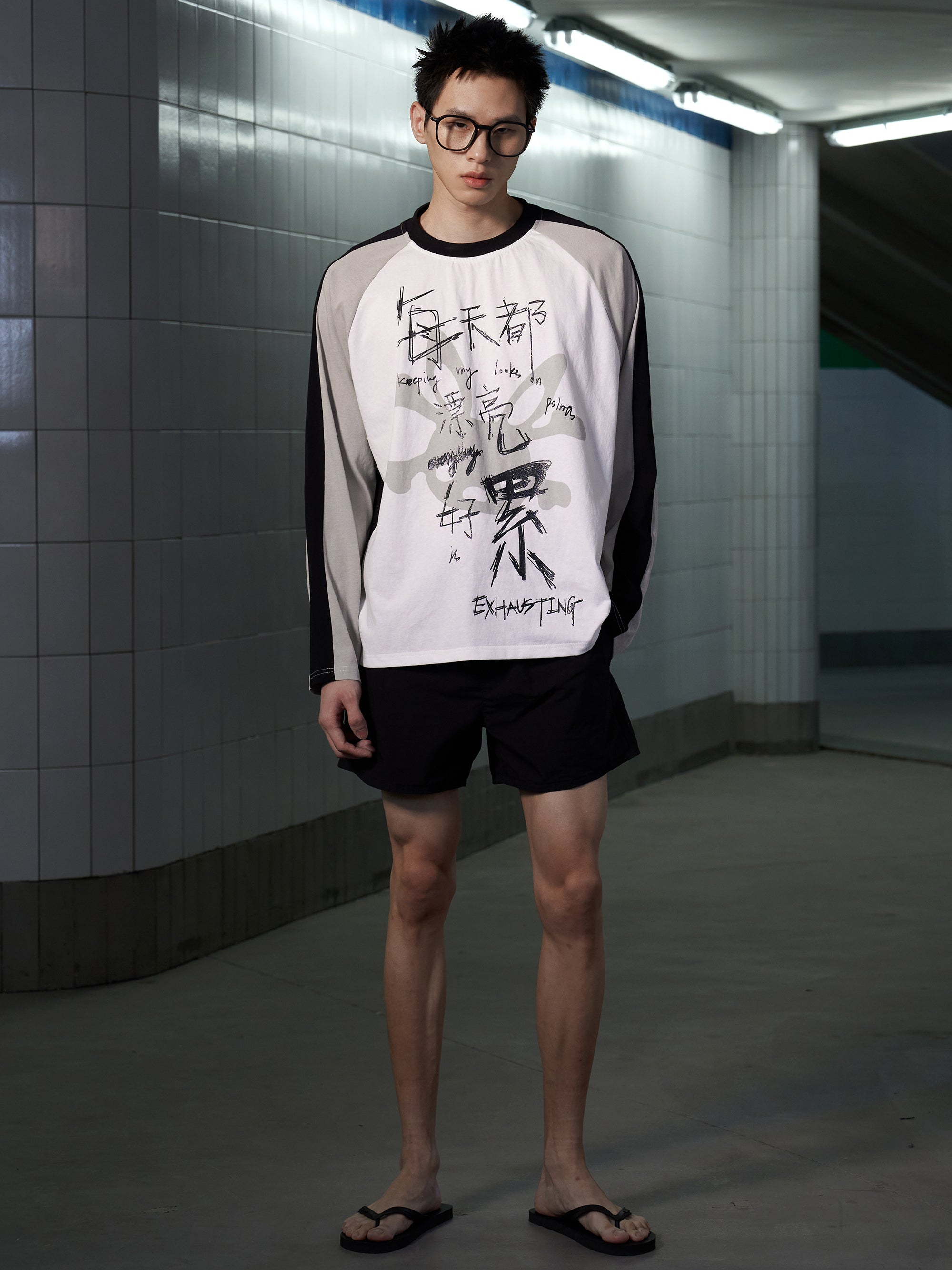 EXHAUSTED RAGLAN SLEEVE SHIRT