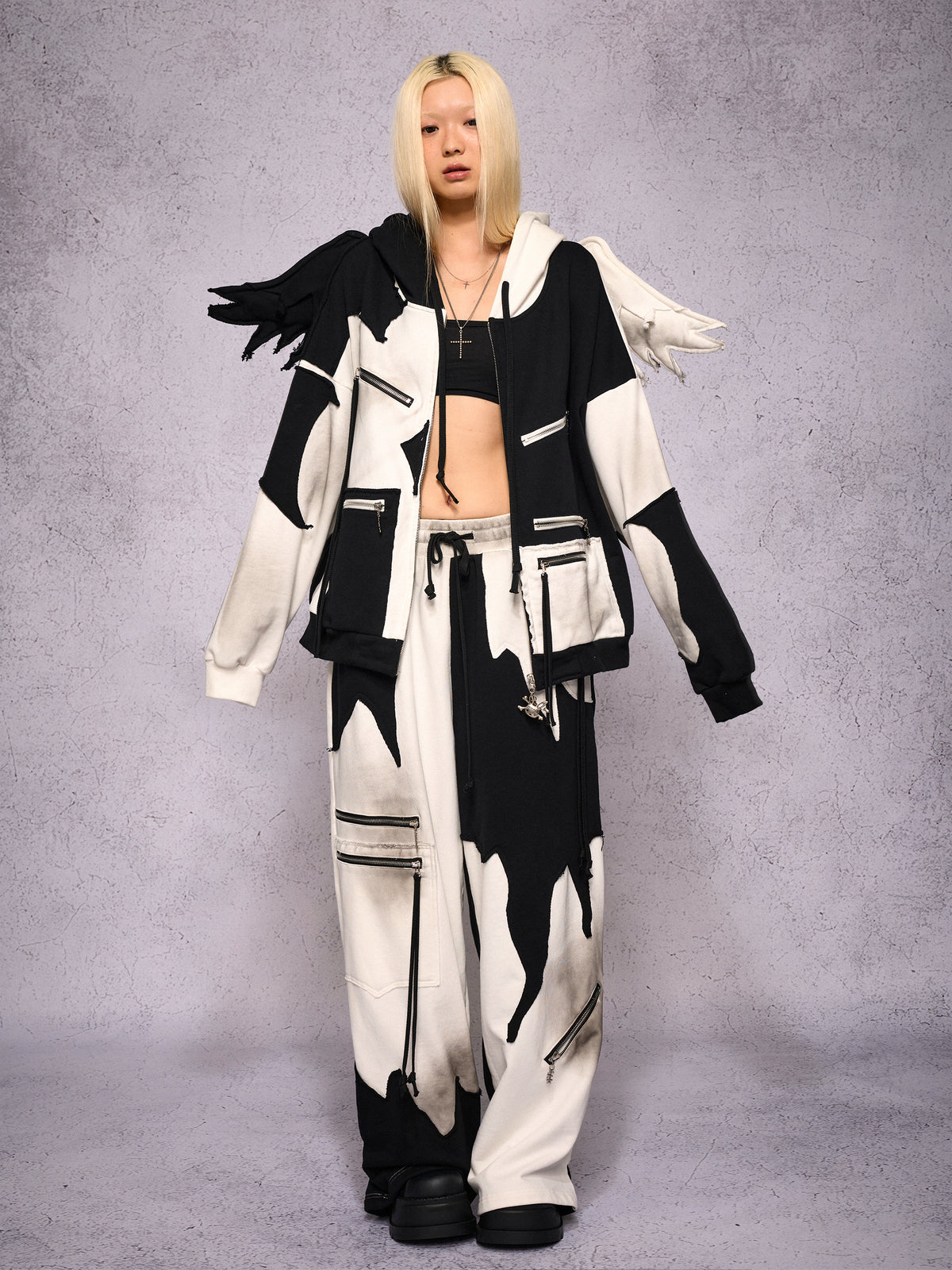 BLACK WHITE COLORBLOCK WING HOODIE