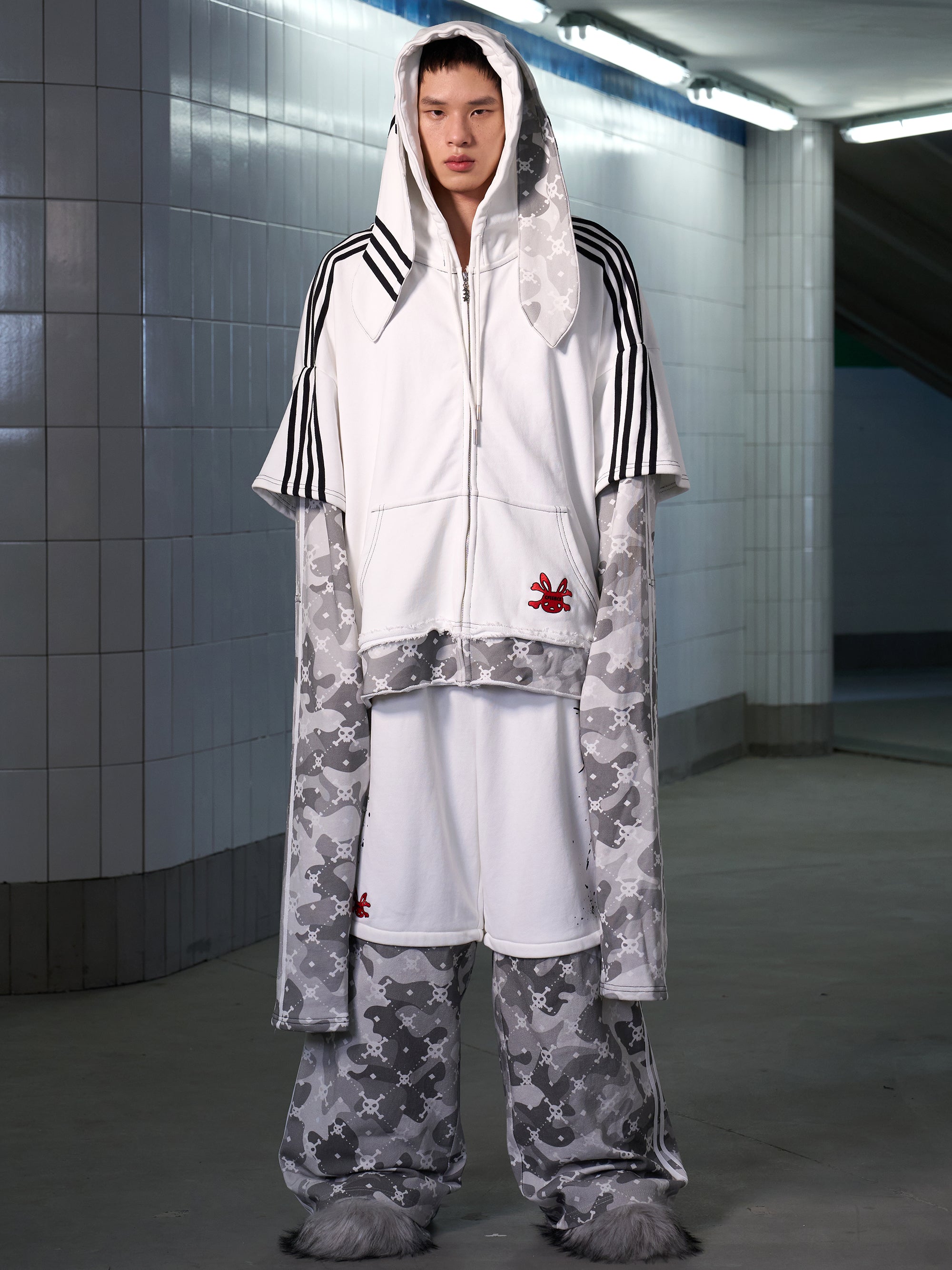 ELONGATED SPORTY BUNNY HOODIE