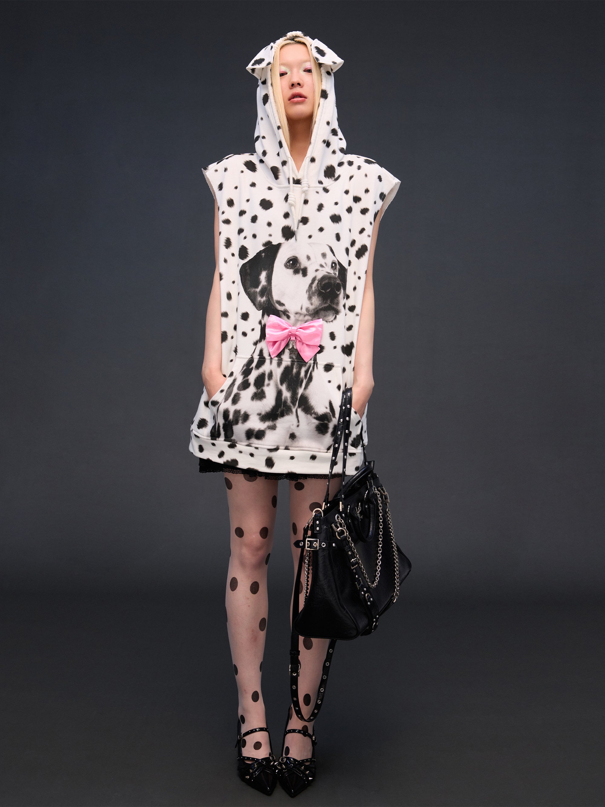 DALMATIAN SLEEVELESS HOODIE