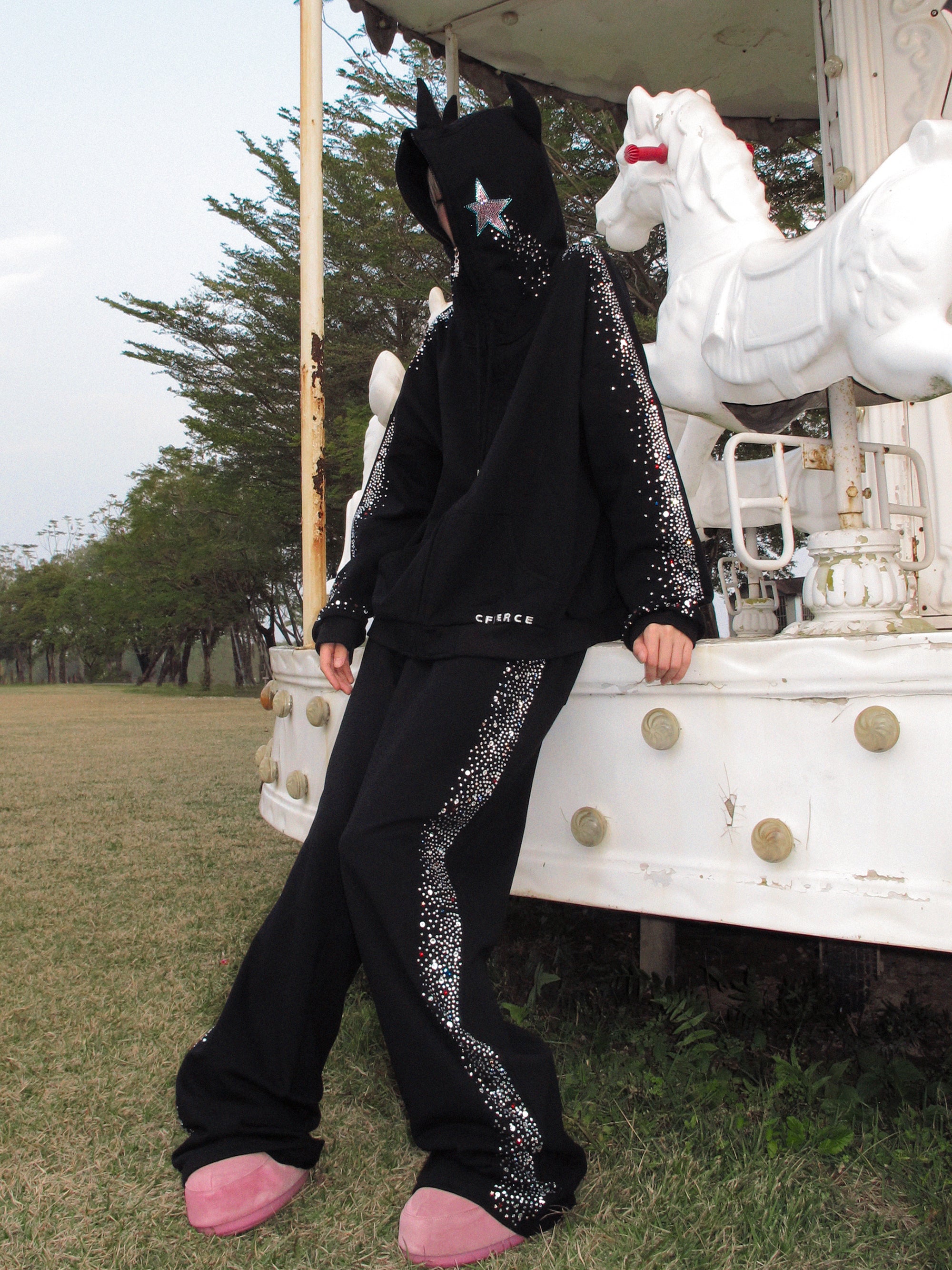CRYING UNICORN SWEATPANTS