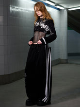 Load image into Gallery viewer, GRAFFITI FAKE TWO PIECES HOODIE
