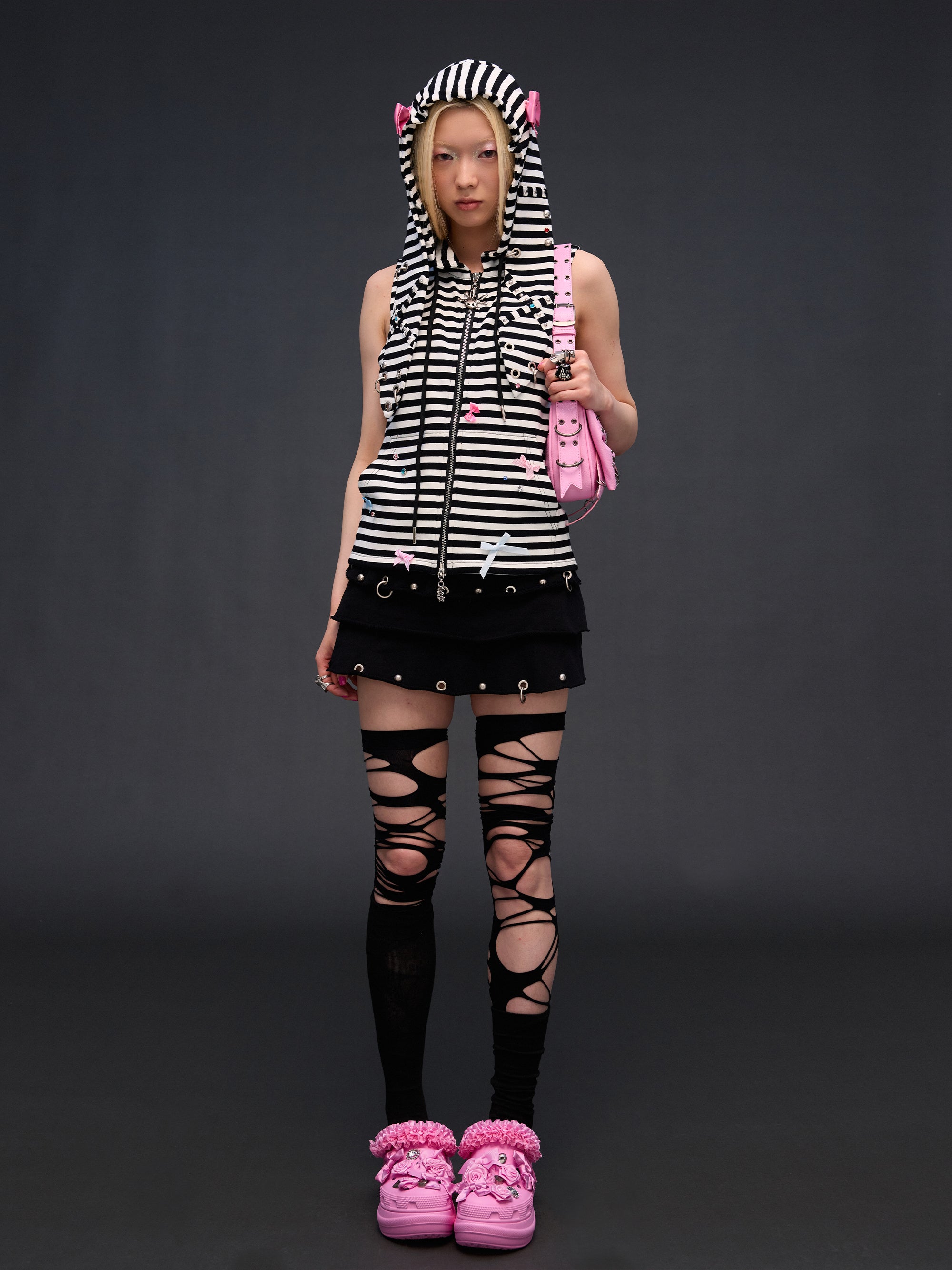 STRIPED BUNNY ZIP-UP HOODIE VEST