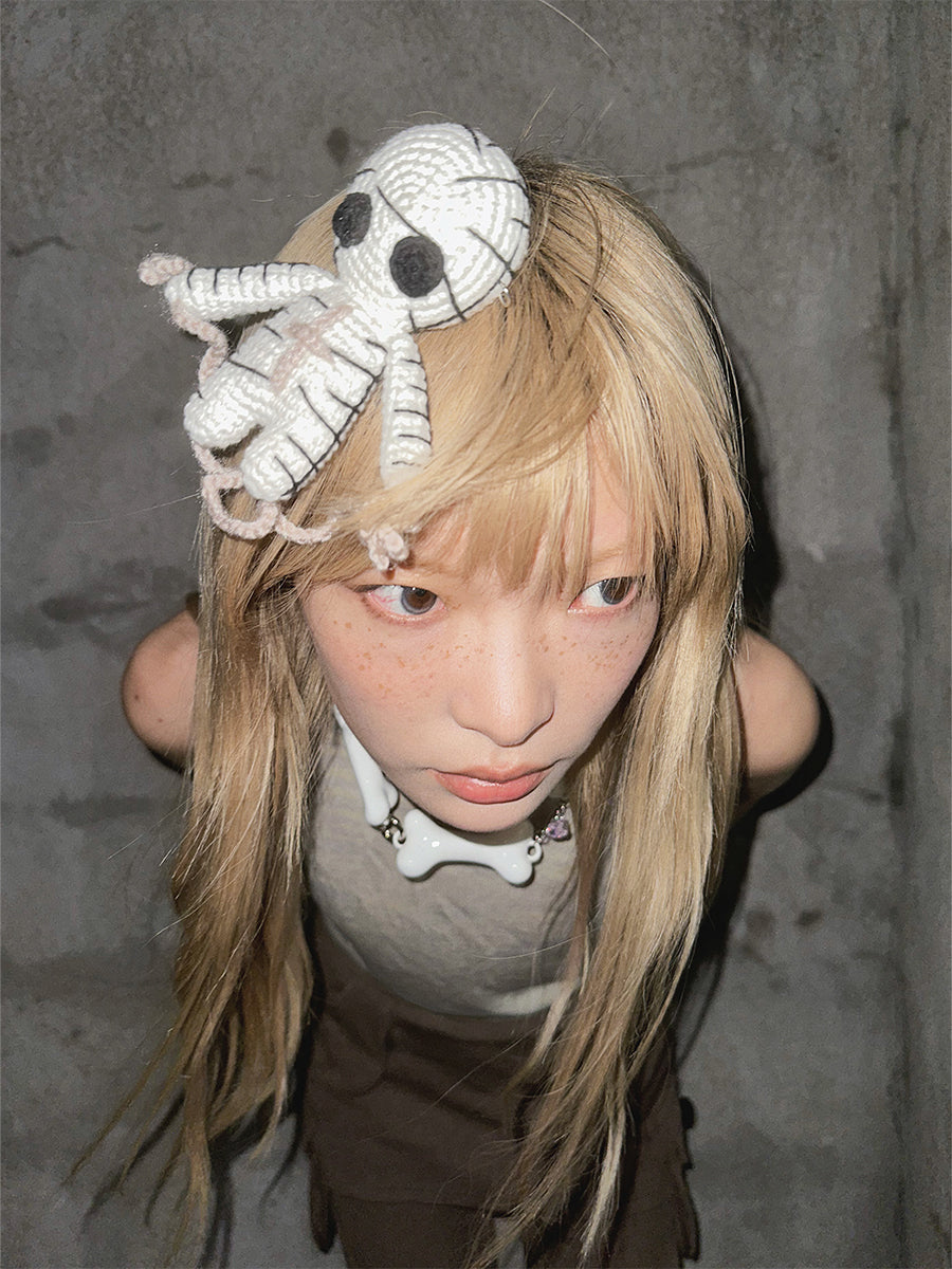 MUMMY HAIRPIN