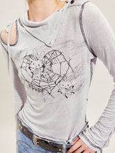 Load image into Gallery viewer, FAIRYRABBIT PRINT GRAY TOP
