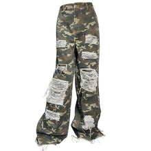 Load image into Gallery viewer, LOOSE CAMOU JEANS
